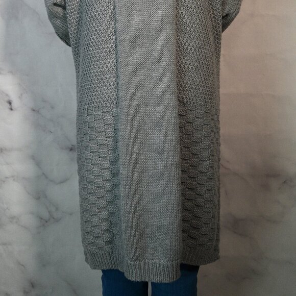 Grey Knit Duster with Hood - Size Large - Picture 4 of 5